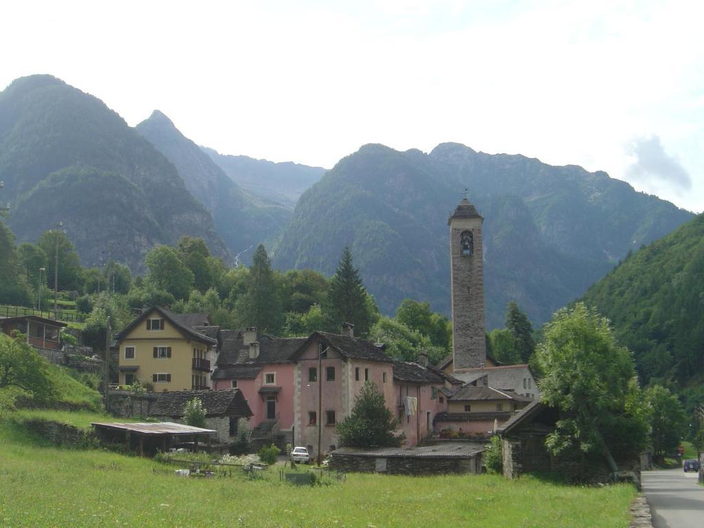 Готель Ristorante Garni Lavizzara Sornico Номер фото