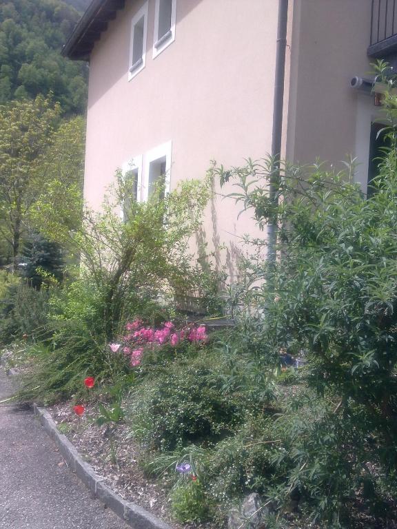 Готель Ristorante Garni Lavizzara Sornico Екстер'єр фото